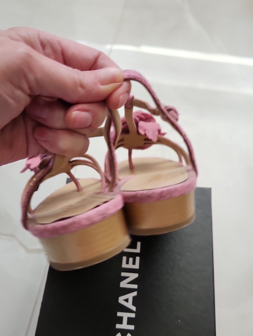 Chanel Chine Felt Pink Sandals Size 40 ( US 10) - Picture 5 of 14